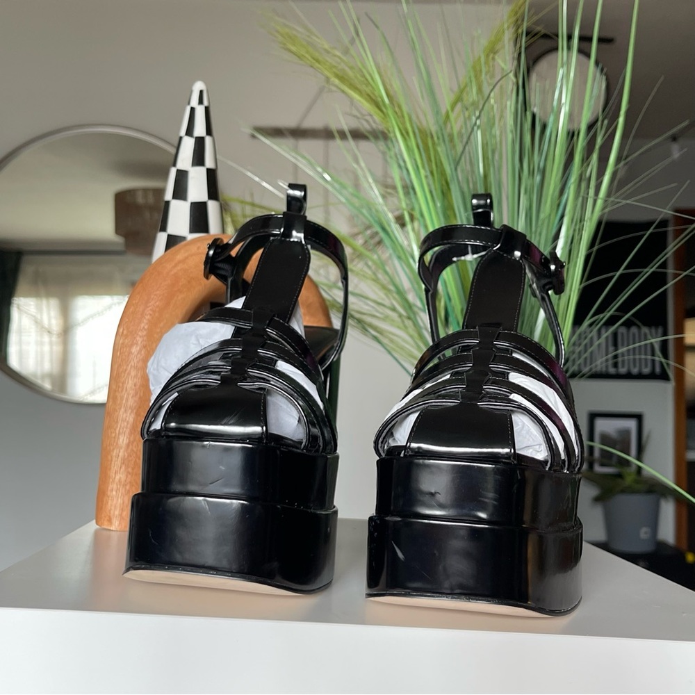 Sam Edelman
Platform Sandals - Picture 4 of 14